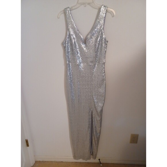 Venus Sequined Long Evening Ball Gown M Silver Gray V Neck Sleeveless Zip Slit - Picture 1 of 10